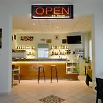 Hotel Arno